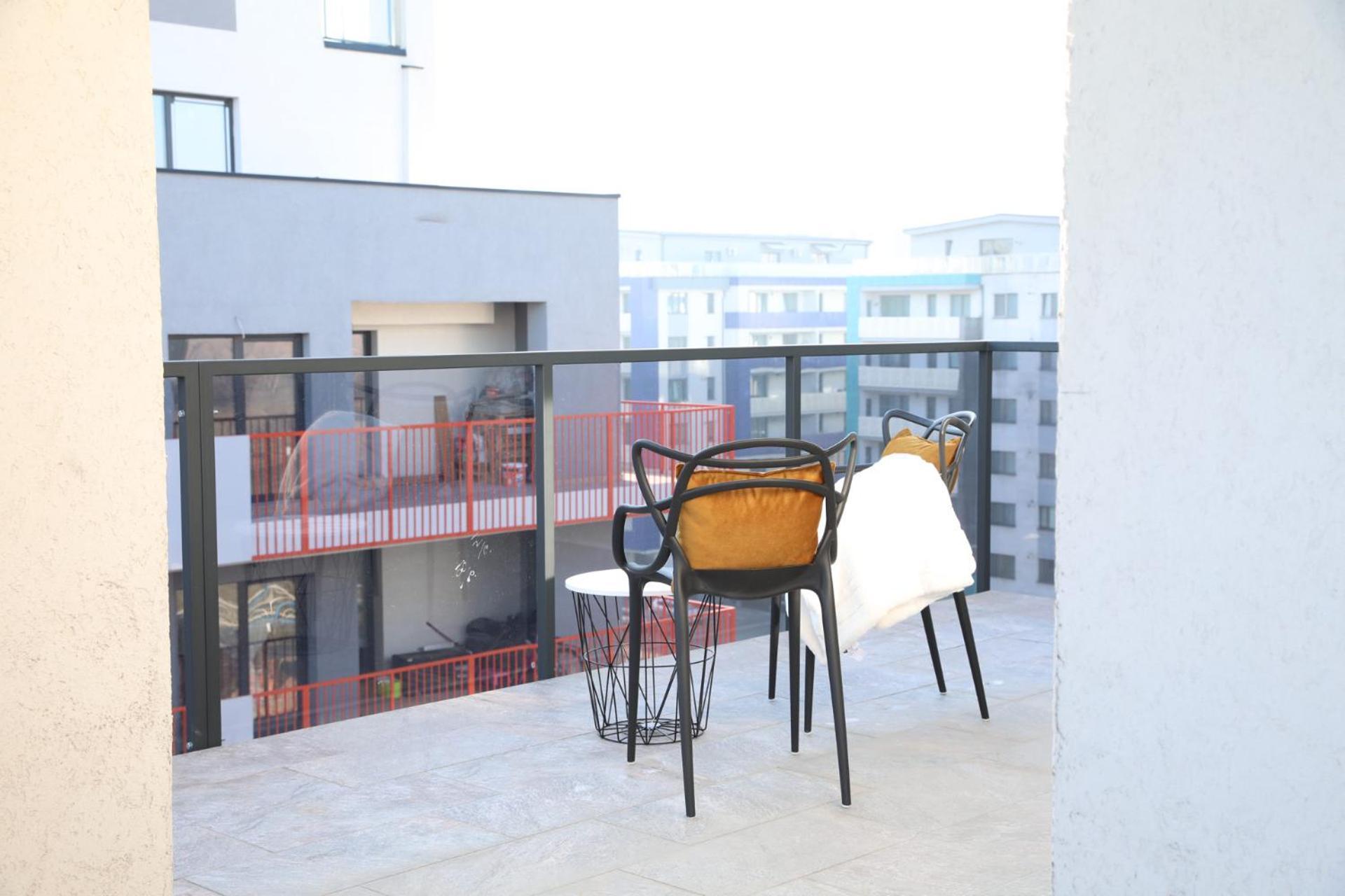 Exit Aparthotel Floreşti Exteriör bild